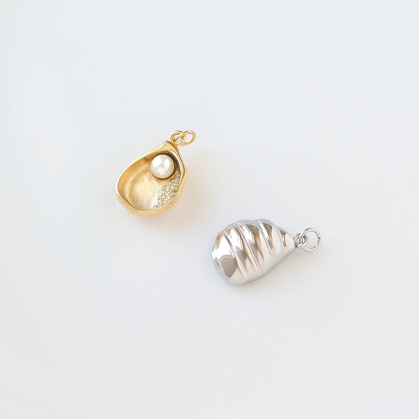 18K Gold PVD Stainless Steel Shell Charm with Pearl