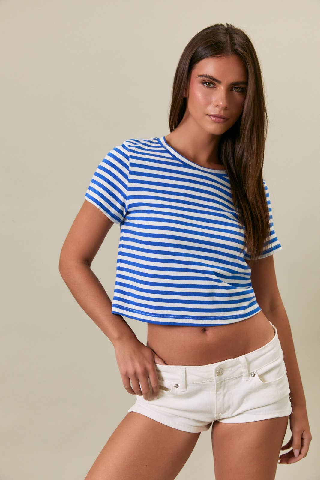 SHORT SLEEVE ROUND NECK STRIPE CROP T-SHIRT