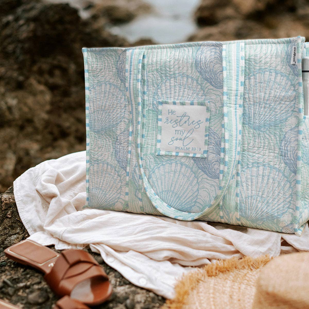 Grace & truth Women's Tote Bag Seaside Treasure