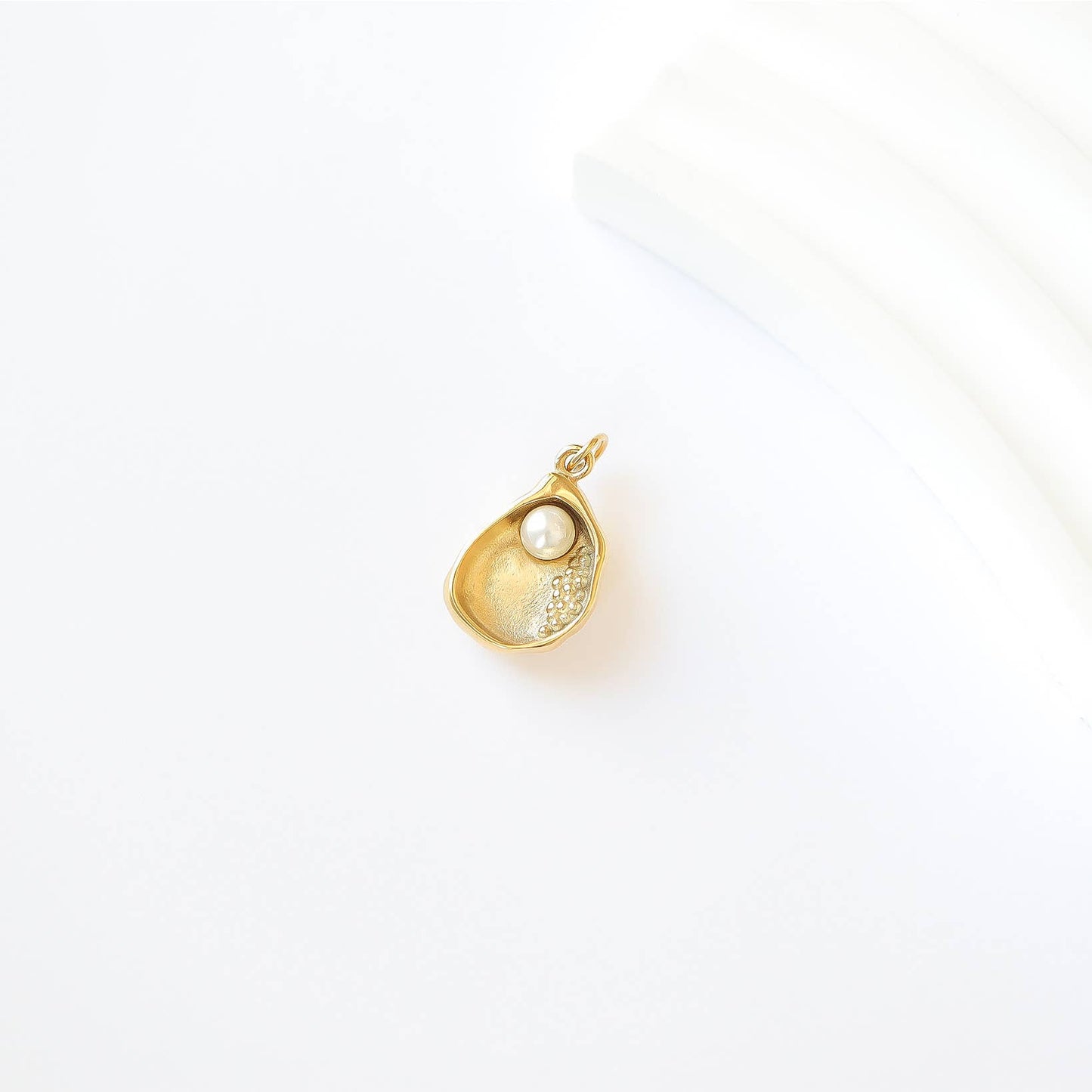 18K Gold PVD Stainless Steel Shell Charm with Pearl