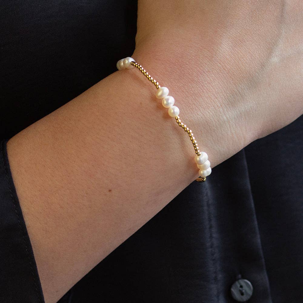 Gold Plated Trio Pearl Stretch Bracelet
