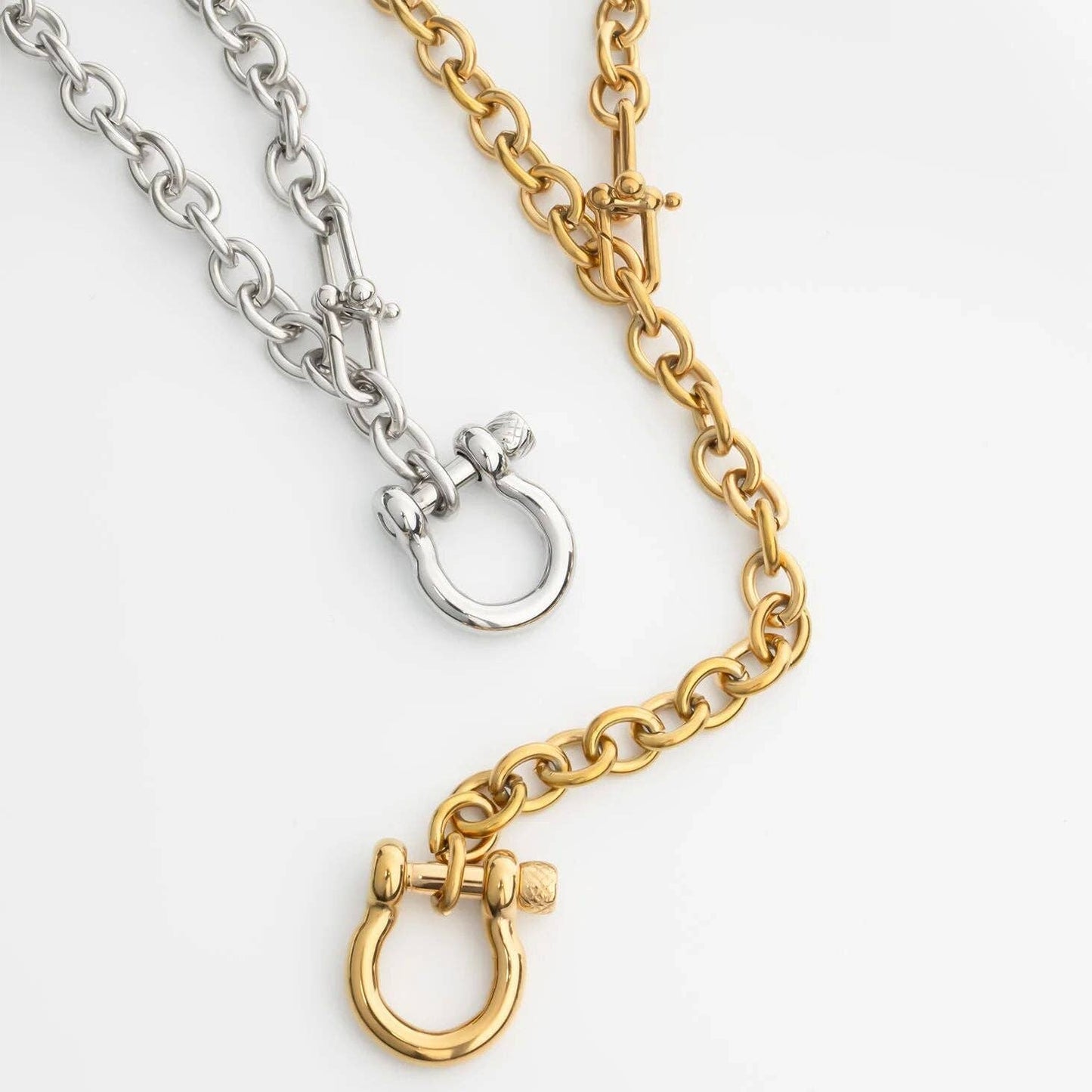 Gold Stainless Steel Y Necklace with Horseshoe Carabiner