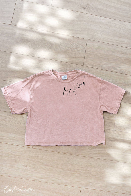 BE KIND Cropped Mineral Graphic Top