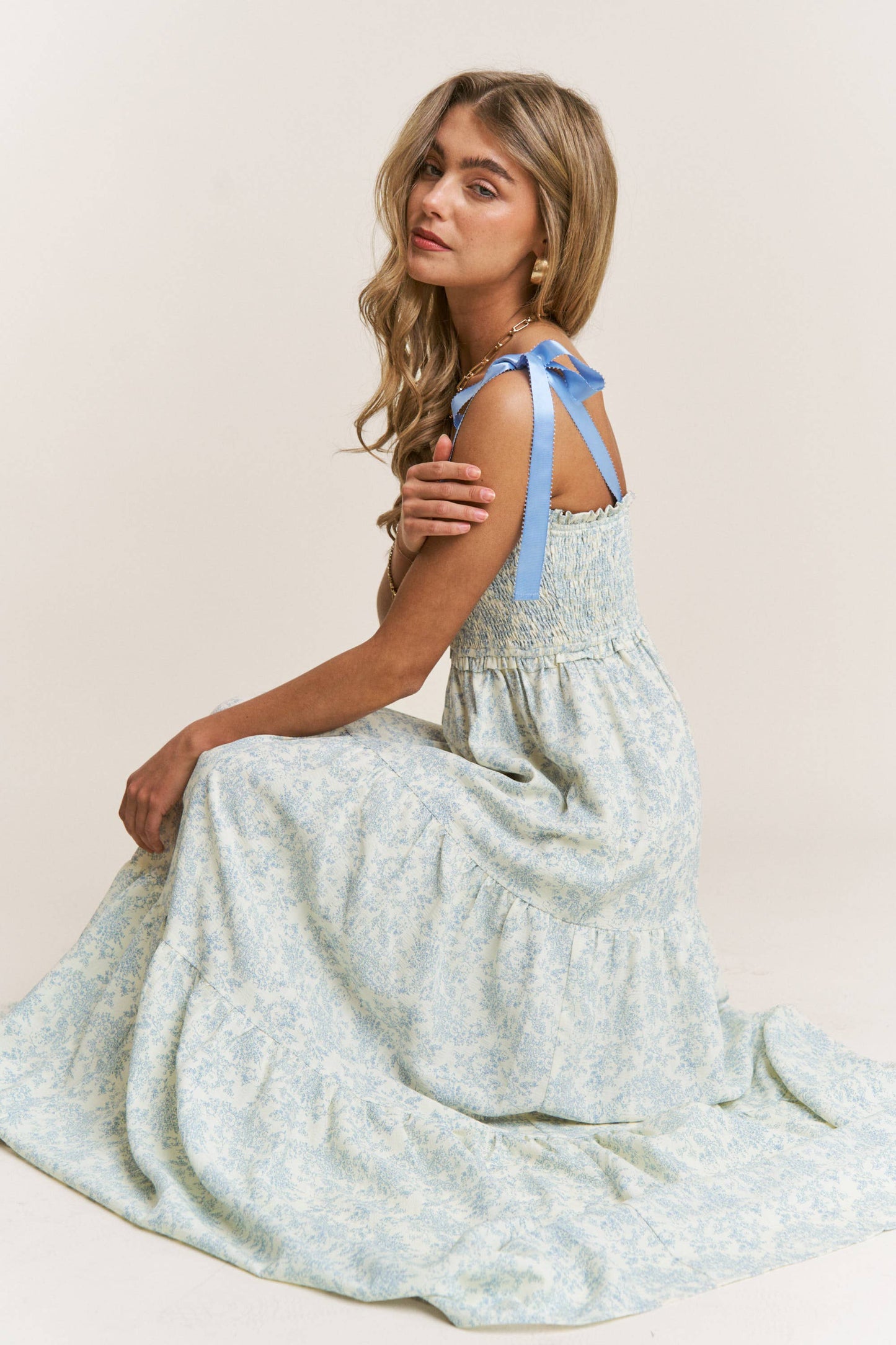 FLORAL PRINT EMPIRE NECKLINE MAXI DRESS