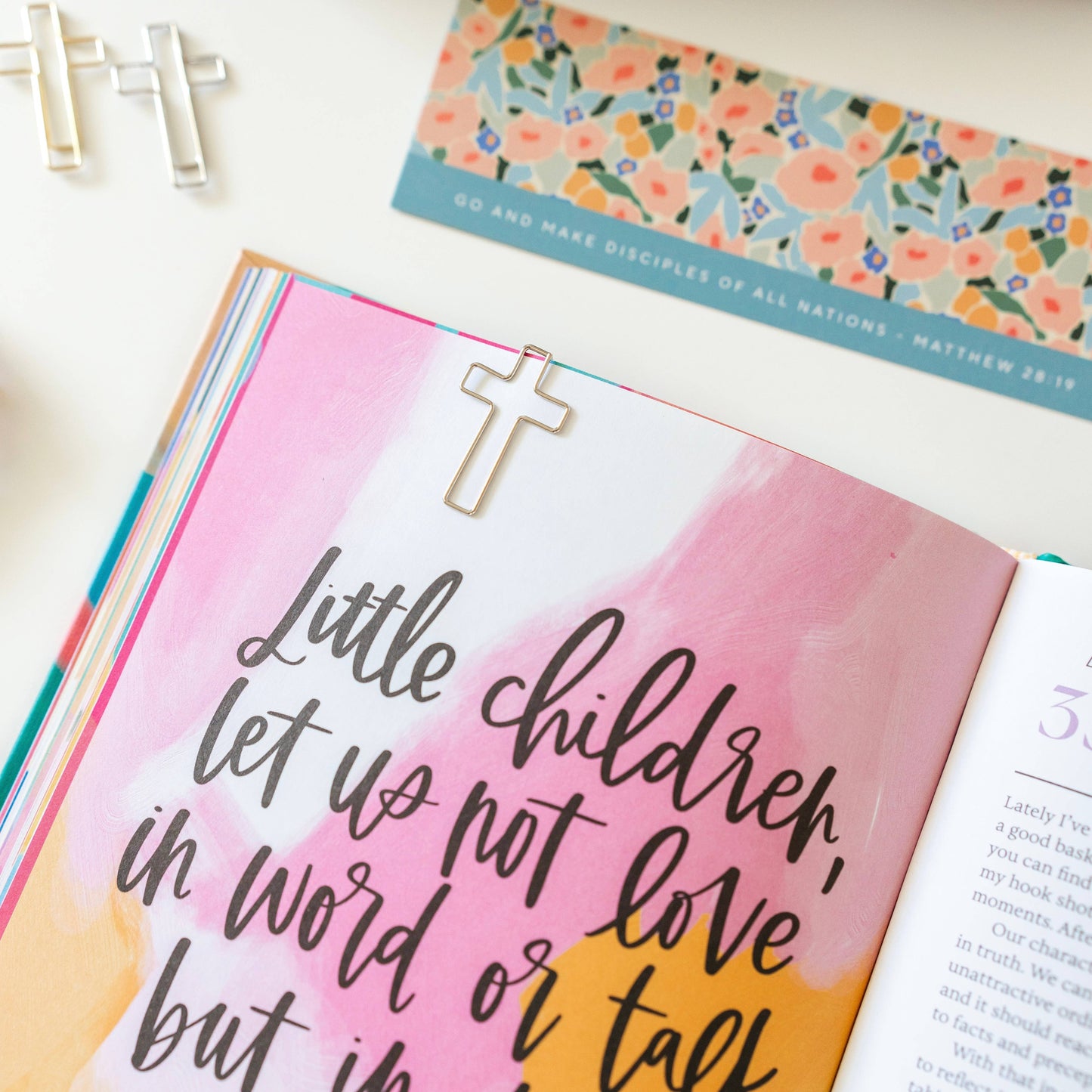 Bookmark + Cross Paper Clips: Matthew 28:19